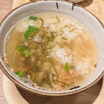 こめらく お茶漬けといろどり唐揚げ。 - お茶漬けにしたところ