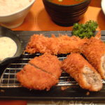 新宿さぼてん - 黒胡椒巻きかつと人気の組み合せ定食