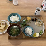 Atami Ginza Osakana Shokudou Hanare - 