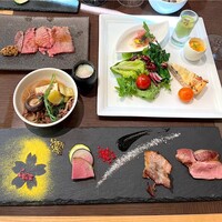 ブッフェアンドカフェ スロープサイドダイナー ザクロ - 