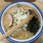 突撃ラーメン - 味噌ラーメン　大盛