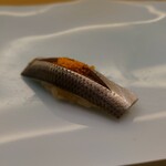 鮨 なんば - 小肌　カラスミ？まぶし　ワンポイントが効いていて光り物感が無い。美味しい