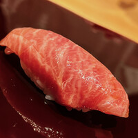 鮨 あお - 霜降りの大トロです