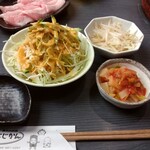 Onikunajikan - サラダ、ナムル＆キムチ