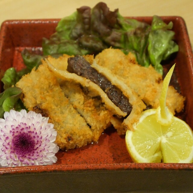 Hiroshima Shunshoku to Kujira Ryori Koko Karaja photo 3