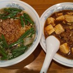 鮮味館 - 麺飯セット￥800。麻婆丼と台湾ラーメン。