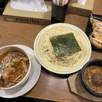 つけ麺屋　あら田 - ATSUKARAつけ麺 中盛、餃子