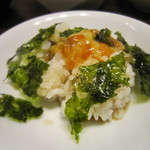 KollaBo - 付け合わせに出された少量のごはんに
      
      ケジャンのミソとタレをかけて、韓国海苔をパラパラ。
      
      
      