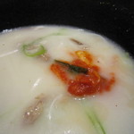 KollaBo - お好みでキムチを入れてみたり。
      
      
      