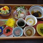 Villa Ryusei - 朝食の箱膳