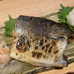 Yamagataya Noriten - 海苔を楽しむお結び御膳1650円　宮城の金華鯖の塩焼き　肉厚です。