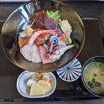 Sousakuryouri Suwa - 海鮮丼（並）