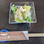 Sousakuryouri Suwa - 海鮮丼（並）に付くサラダ♪