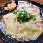 Ramen Hakke - 久留米とんこつ　大盛¥800(食べログクーポン使用)　麺カタ