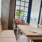 d to dot cafe - 