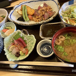 四季のご馳走や 和 - ランチ全景