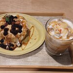 ドウモカフェ - タピオカミルクティーケーキとキャラメルマキアート