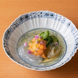 四季折々の食材がよろこぶお料理をお届けします。