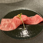 渋谷鉄板焼きOKANOUE - 最高級A5ランク黒毛和牛肉寿司