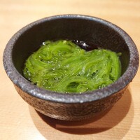 まんてん鮨 日比谷オクロジ店 - めかぶ