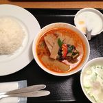 バンセーン アロイチンチン - ゲンデーン　レッドカレー