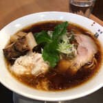 麺屋 鶏ノ湯 - 鶏ソバ熟成醤油ラーメン880円税込！