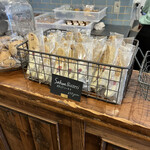 ベイク ルーム - 買わなかった桜のビスコッティ。