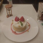 カフェ 英國屋 - 苺のショートケーキ