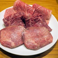 ビーフキッチン 渋谷店 - 上タン・ハラミ・ヒザ神