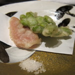 くろぎ - 無花果と枝豆の揚げもの