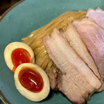 いかれたヌードル フィッシュトンズ - 