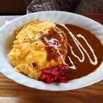 レオス - 料理写真:オムカレー単品750円