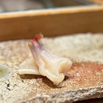 匠 進吾 - このミル貝、最高に美味しい。
      歯応えに、甘み旨味。貝に求める魅力が、ここに集約してます！