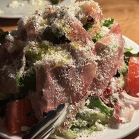 カルネジーオ イースト - 