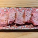焼肉のぶ  - 塩タン芯