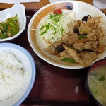 山田うどん食堂 - スタミナ焼肉定食