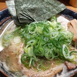 中華蕎麦 ひら井 - 中華、のり、ねぎ　黄金比