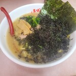 横浜ラーメン あばん - 岩のりの風味が抜群です！！