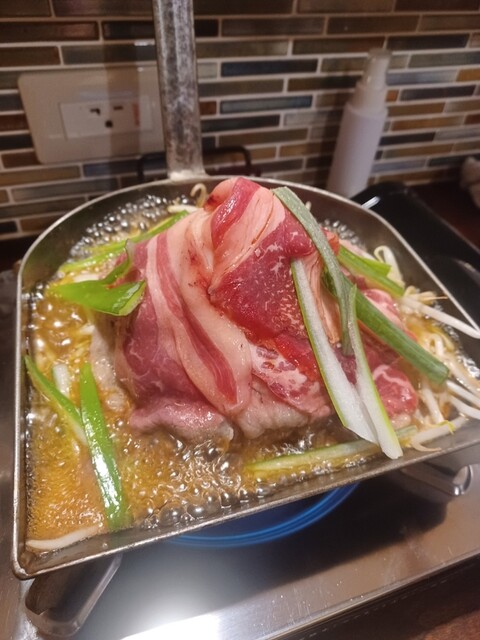 北新地で熱々のちりとり鍋を満喫！個室ありの人気店など13選 [食べログ 