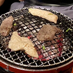 横浜大衆焼肉 もつ肉商店 - 