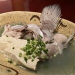 旬菜処 びいどろ - ミーバイのカマと島豆腐のマース煮