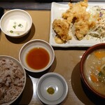 Yayoi Ken - とり天とだんご汁の定食 もち麦大変更 1000円