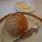 シュマンドール - お代わり出来る温かなパン