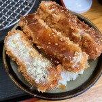 とんかつ 栄ちゃん - 今日は３枚でかとう丼作成。