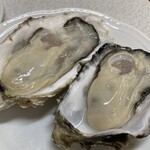 ゆたか食堂 - 生牡蠣