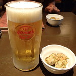 恩納つばき - オリオン生ビールとお通しのかまぼこ