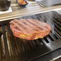 りきちゃん 祇園店 - シャトーブリアンを焼いています