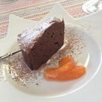 オーベルジュ・ボヌシェール・ラウー - オレンジ＆チョコレートケーキ　自家製はおいしい
