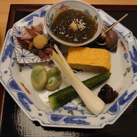 め乃惣 - ランチ限定“結〜yui〜”（5500円）はまず“前菜”からスタート