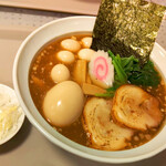 麺カフェ ひまわり - 生姜醤油ラーメン＋ＴＰ